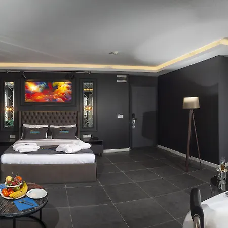 Hotel La Cielo Bostanci 4*
